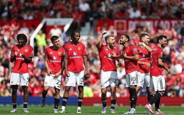 曼晚：阿莫林不要让卢克肖踢左翼卫，他好不容易摆脱了伤病