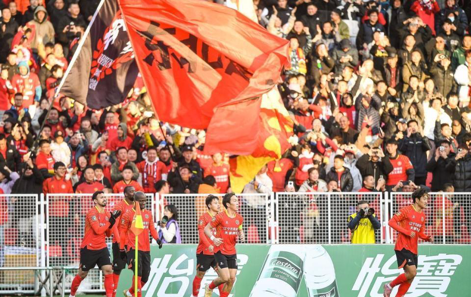4连胜！48岁李金羽率辽宁提前2轮夺中甲冠军建队10年后首升中超