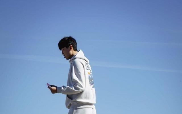 开拓者vs勇士前瞻：杨瀚森季前赛首秀