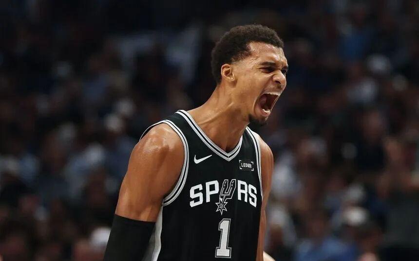 31+13+4盖帽!文班周最佳,来了少林寺武功这么强了