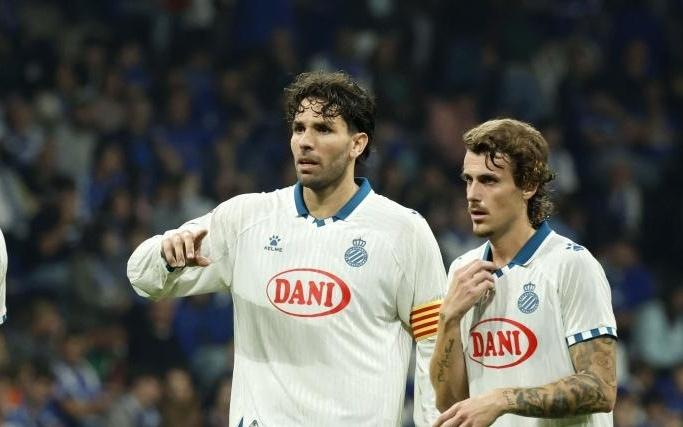 卡布雷拉：集体静止是球员间的共识，西甲没有转播这一画面