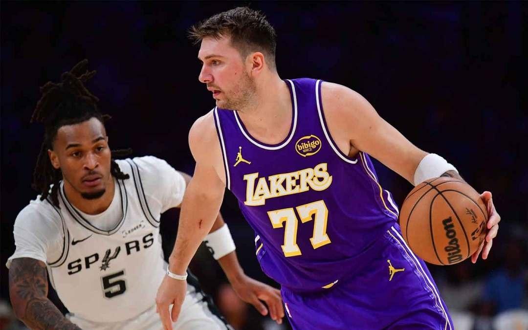 期待，马刺队哈珀和卡斯尔全力备战NBA杯四分之一决赛打湖人比赛