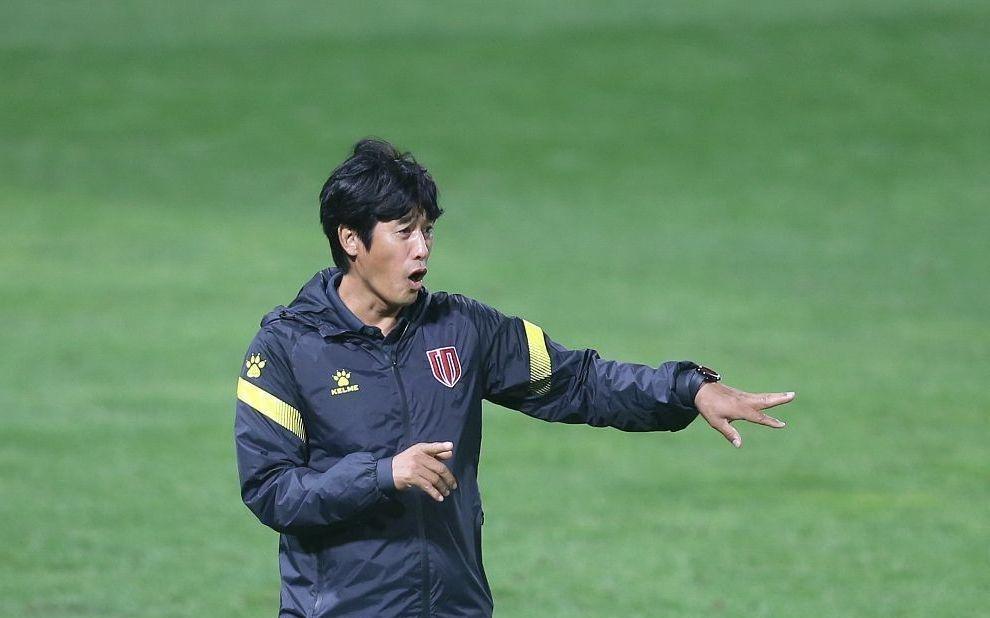 中超国内教练增加的原因很简单就是不想要主教练有引援决定权