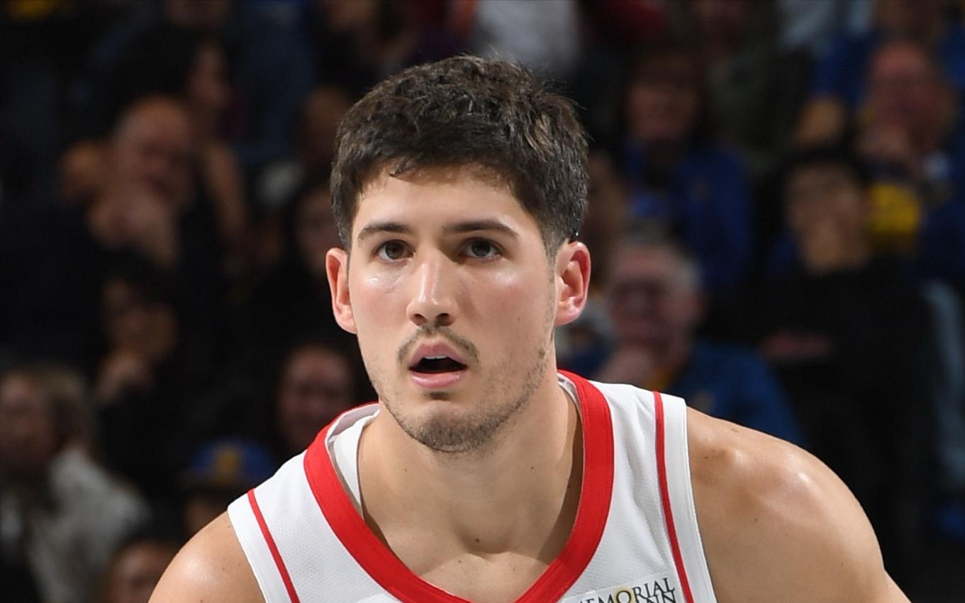 火箭队逆转取胜！新星31+9双生涯新高