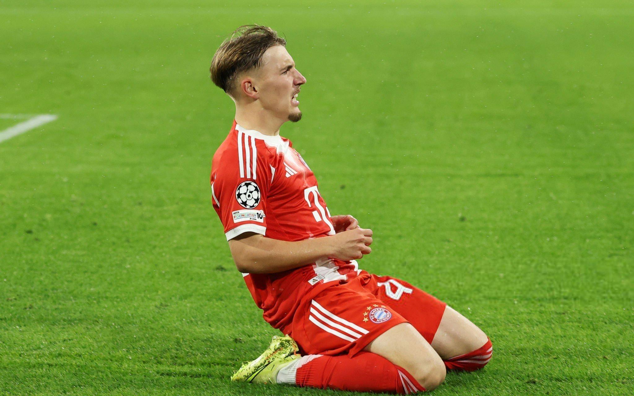 卡尔：17岁就获得全场最佳对我意义重大，这种感觉太棒了