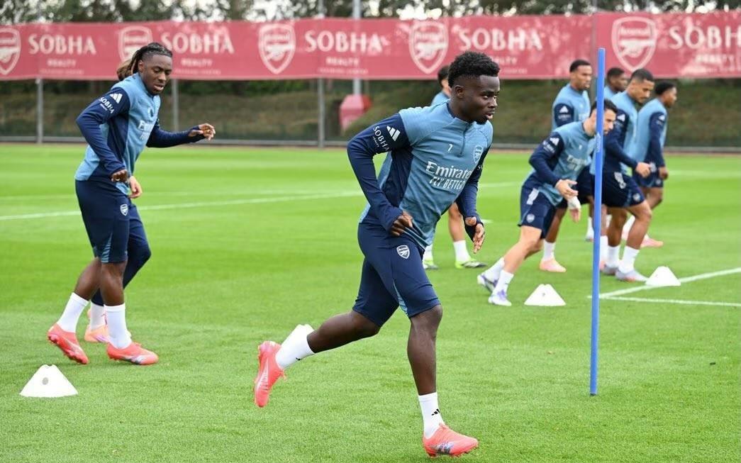 记者：除萨利巴外，阿森纳正推进萨卡的续约，预计他也会续约