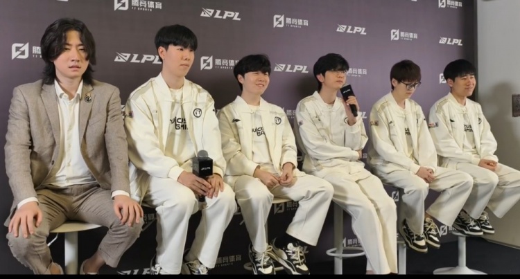 iG赛后群访TheShy：距离下场没多少时间了要把自己状态恢复过来
