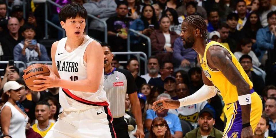 登场8分钟却仅得1分！杨瀚森被美国网友骂惨了