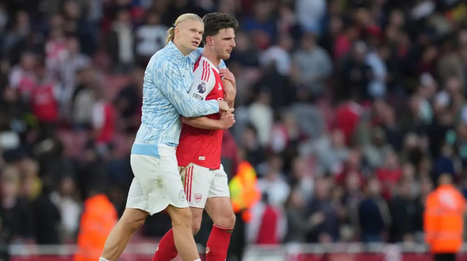 萨拉赫当选PFA年度最佳，哈兰德成新一季热门！