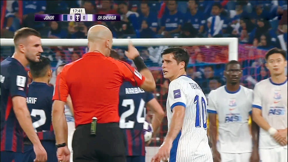 真是克星！1人击溃上海申花，亚冠关键战后，中超3强上演耻辱1幕