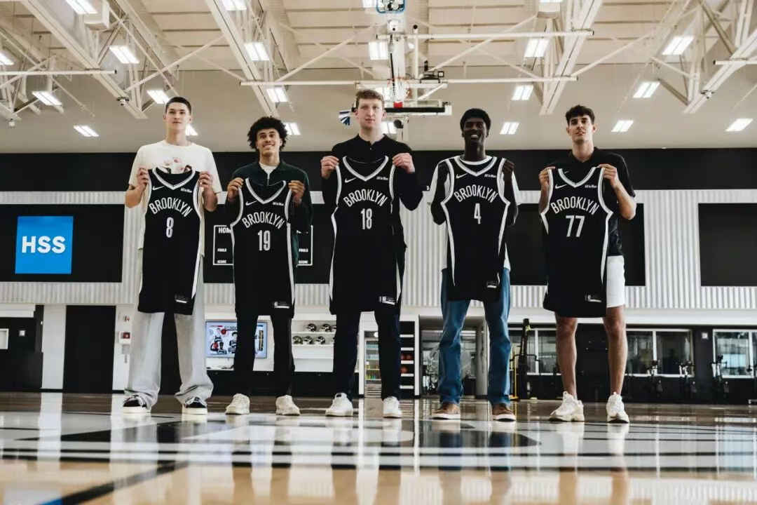 突发!正式裁掉,2年只打22场,这可是全美第一高中生啊,太难了