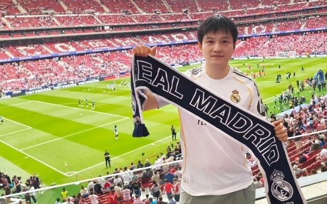 樊振东现场观战马德里德比，马竞52横扫皇马，本人赛后发文：每一次失利都是梳理问题、凝聚信念的契机