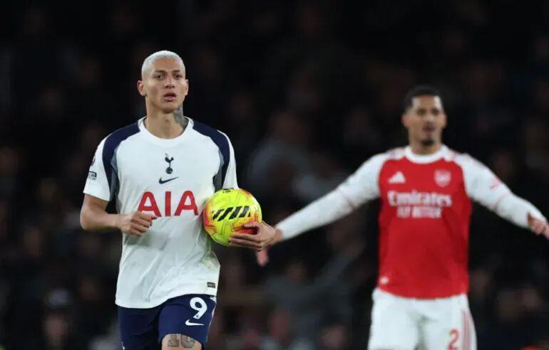 4次对抗全部失败！热刺水货表现真辣眼弗兰克不该让他首发