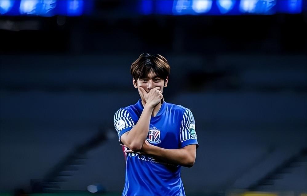 喜讯！大连英博仅花17万人民币，就让19岁的申花锋霸提前入队