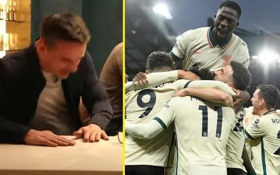 这内维尔打赌失败，被迫在曼联05利物浦的球票上签名