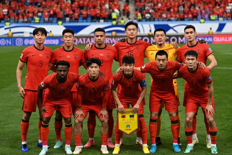 京媒五问国足：国足需要什么样的球员