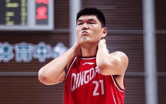 CBA现役体重最大的10名球员：王哲林1