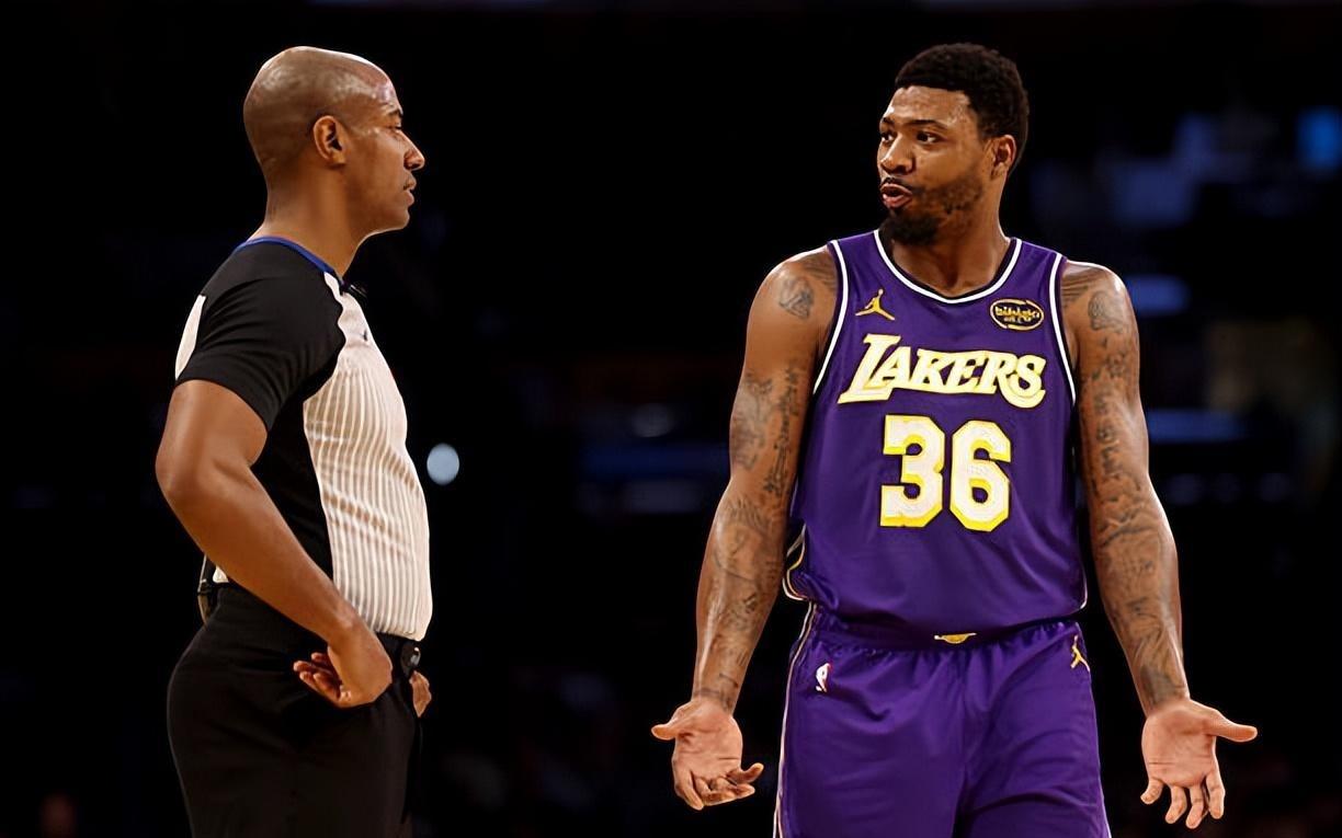 超级大闸变身顶级三分投手！没有他湖