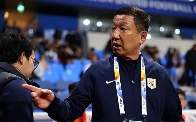 炸锅了！张外龙中超下课：韩媒怒批韩国教练就这么不受待见