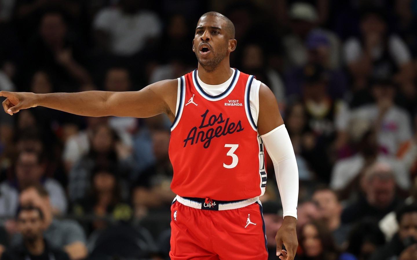 人气，快船克里斯保罗宣布退役后，在夏