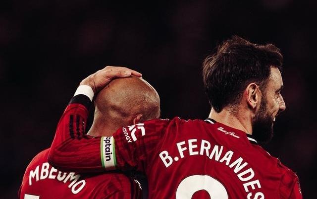 胜利就是最佳礼物，B费：为曼联出战300