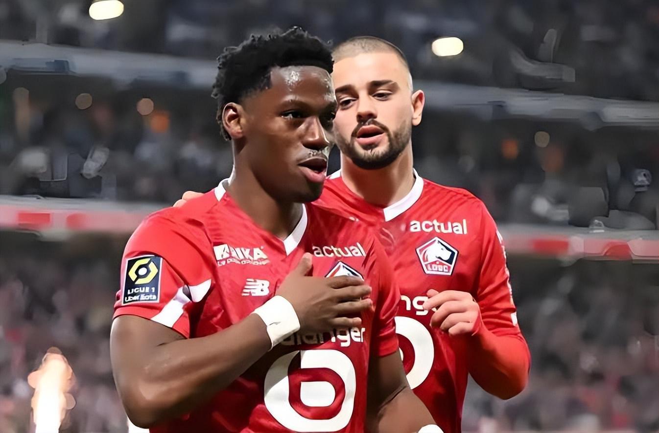 成都蓉城刚结束本赛季征程！韦世豪就