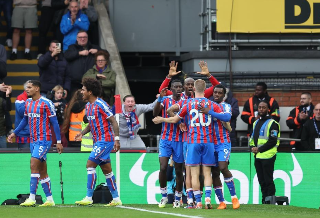 一场33踢出英超神剧情：补时点球绝平，大黑马7场不败