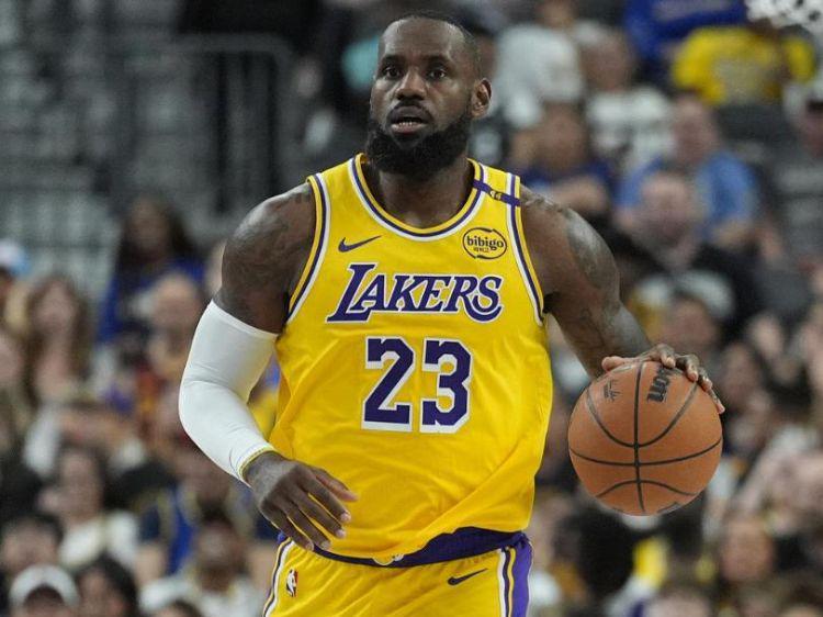 忠诚！美记表示：詹姆斯从未想离开湖人