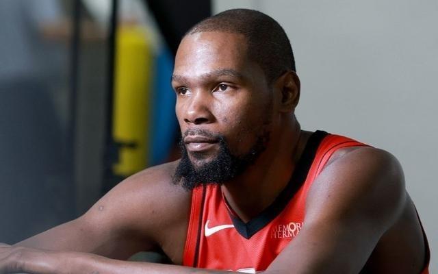 杜兰特薪资总收入达到5.982亿美元,超越詹姆斯成为历史第一