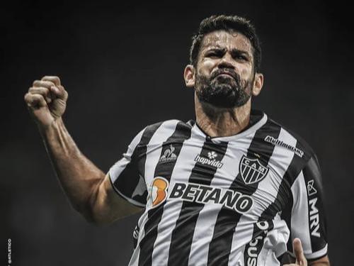 野兽派前锋，职业生涯效力12支球队，落叶归根当过客，37岁该退了