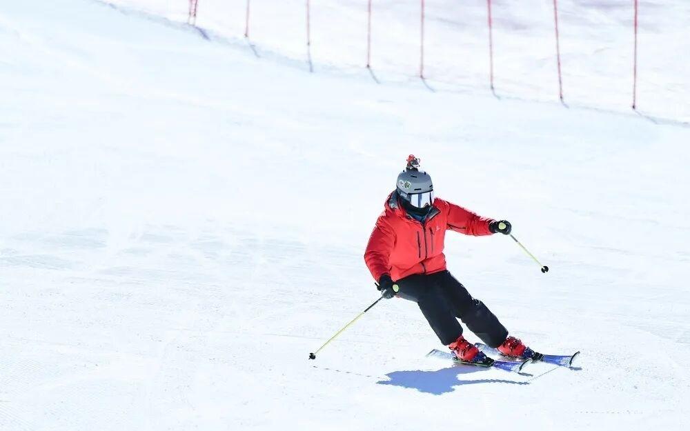 滑雪新玩法，现在流行“甩手式度假”