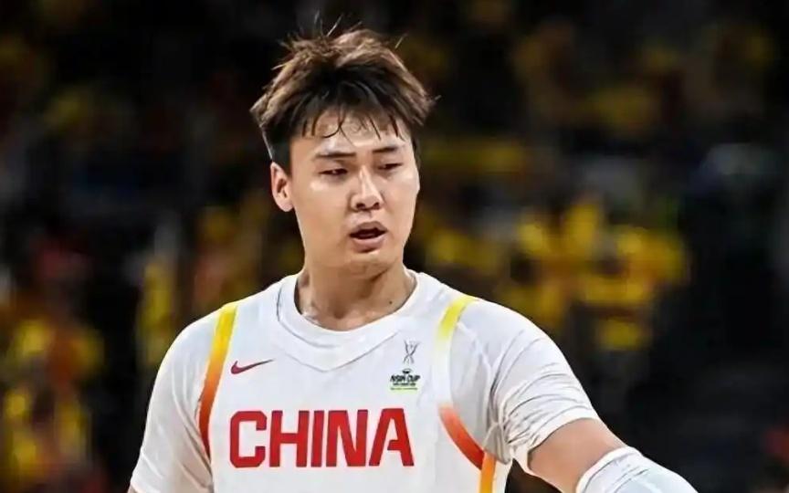 终于来了！赵睿抵达长沙与翟晓川合影