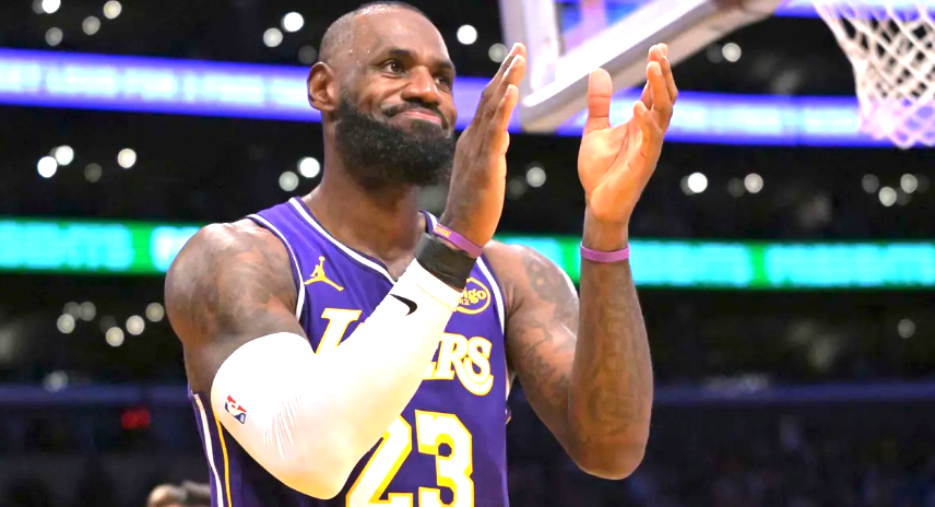 46%机率提前退役，再见詹姆斯刚创下NBA79年纪录，你该落叶归根