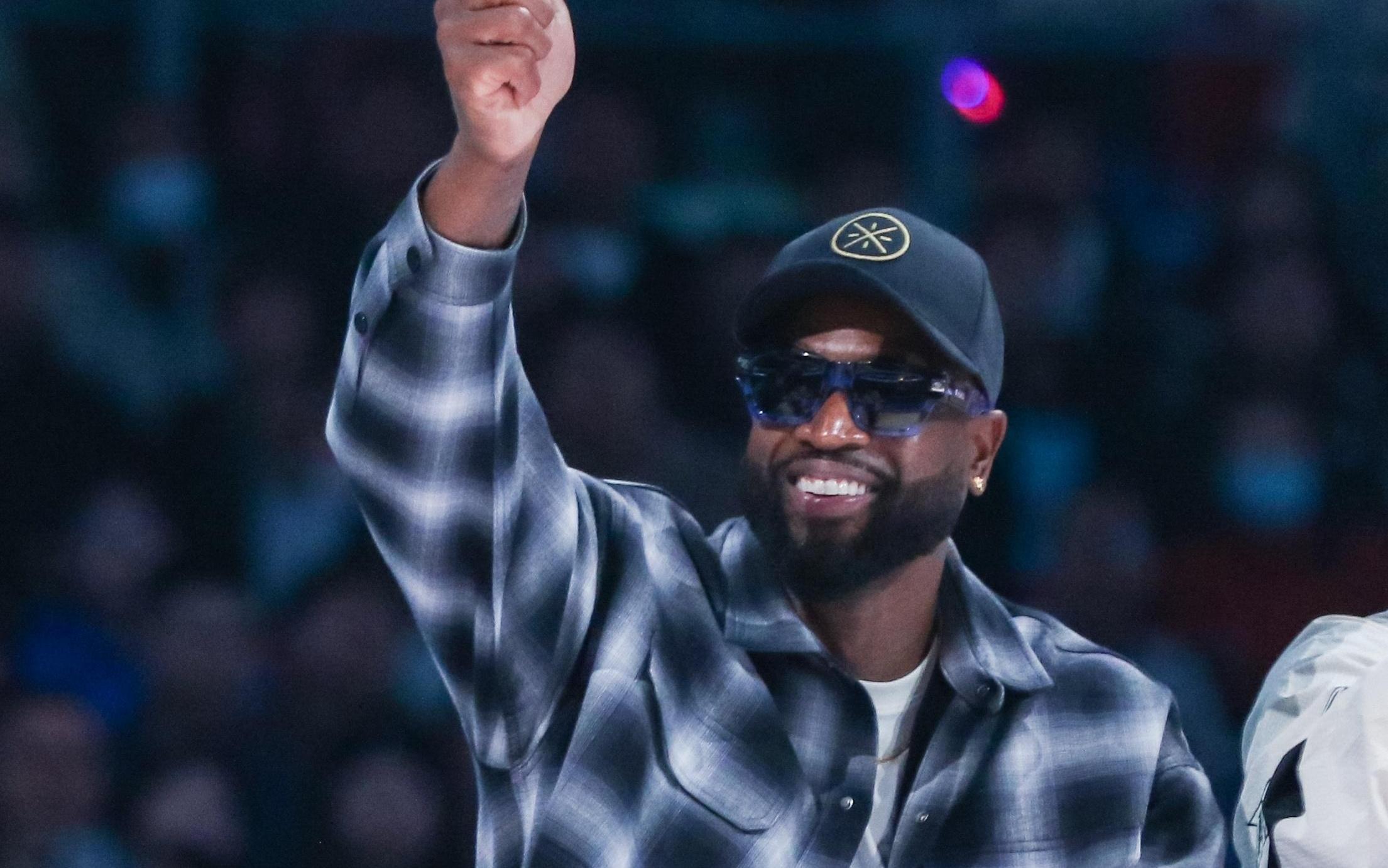 韦德抨击部分球迷：别以为看过几场球就懂NBA那是不尊重这项运动