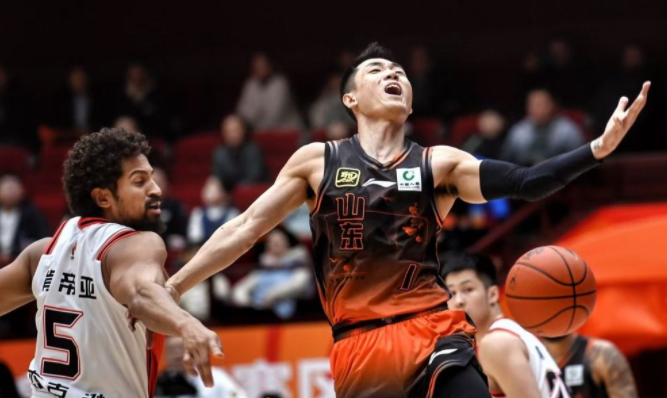 山东男篮引进外援求稳妥，留下克里斯，求购弗格，后卫引进皮尔森