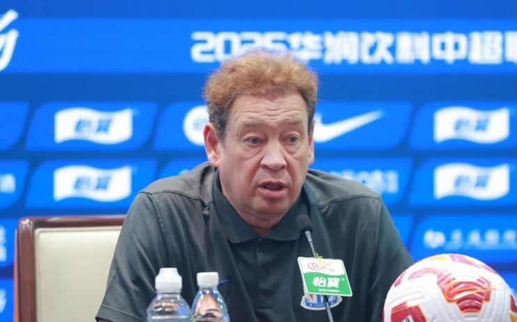 中超未解之谜：申花诡异下滑，体能优势不再，斯卢茨基练太狠了