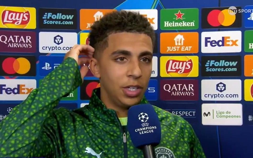 里科刘易斯：每次踢中场我都很开心哈兰德几乎无法被防守