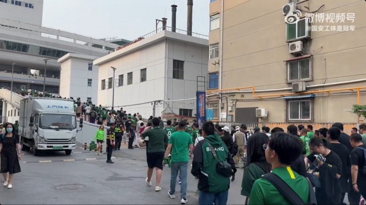 客战石家庄功夫！博主：有1700名北京球