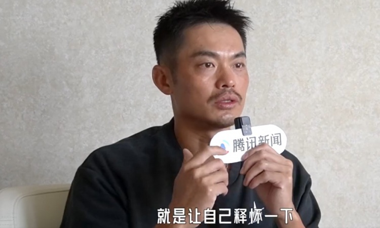 林丹：石宇奇背负了太多东西，希望他找