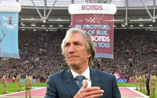 西汉姆传奇比利邦兹去世，对阵利物浦