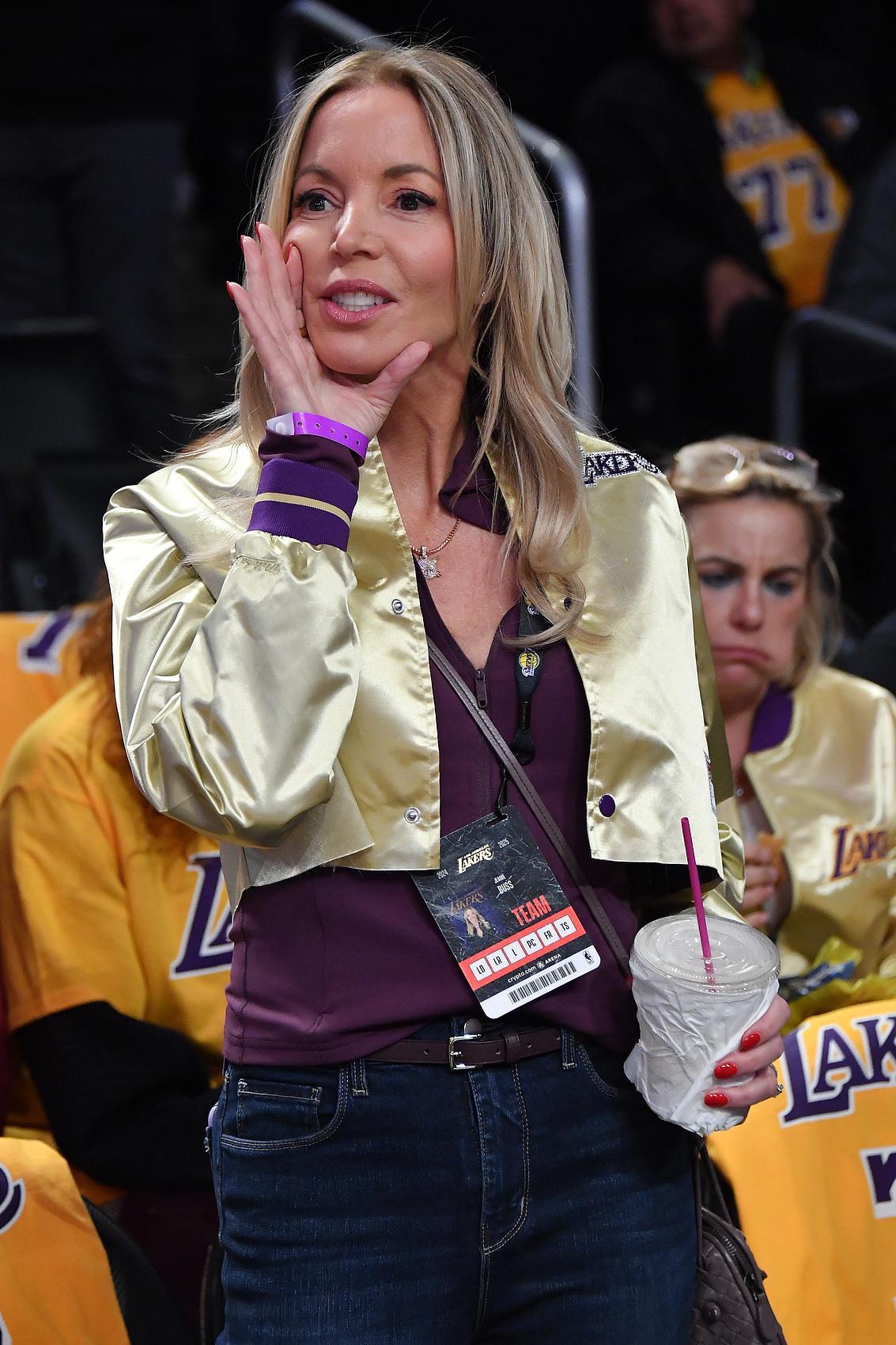 沃西谈湖人百亿出售:联盟在蓬勃发展我第一年的薪水是47.5万