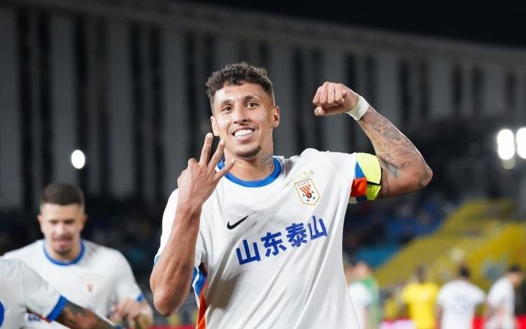 鲁媒：泰山外租小将表现抢眼，克雷桑接受治疗下轮能否出场待定