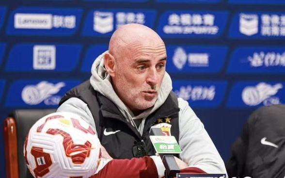 新民体育丨海港，怎么不像冠军队了