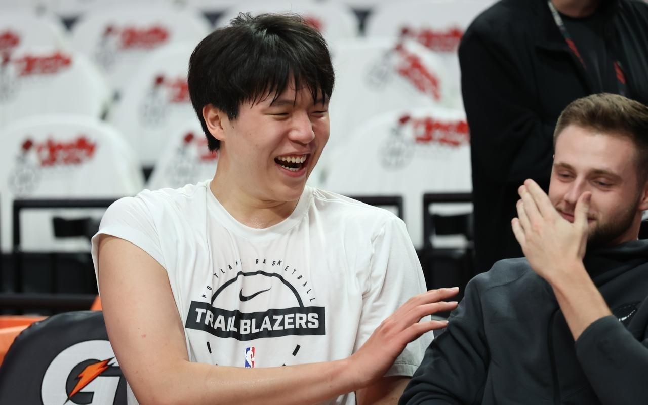 CCTV5直播，NBA开拓者PK勇士，新帅上任首战，杨瀚森有望翻身首发