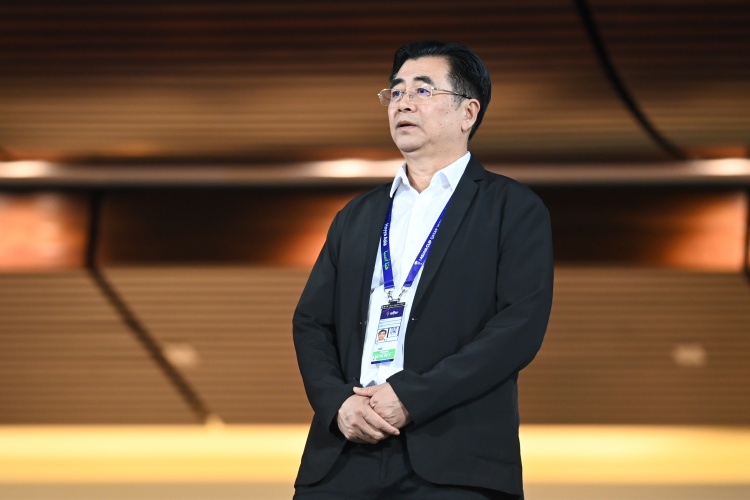 宋凯鼓励U17男足：首战没完全发挥实力，忘掉失利全力打好第二场