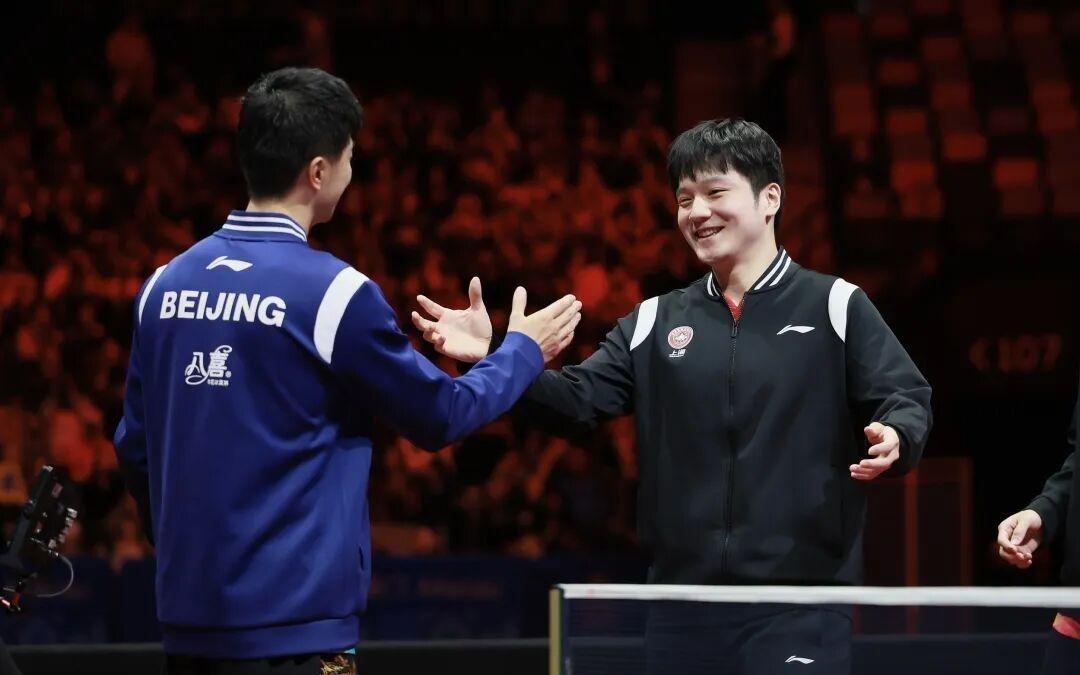 上海队斩获男子重剑团体金牌乒乓球男团收获银牌