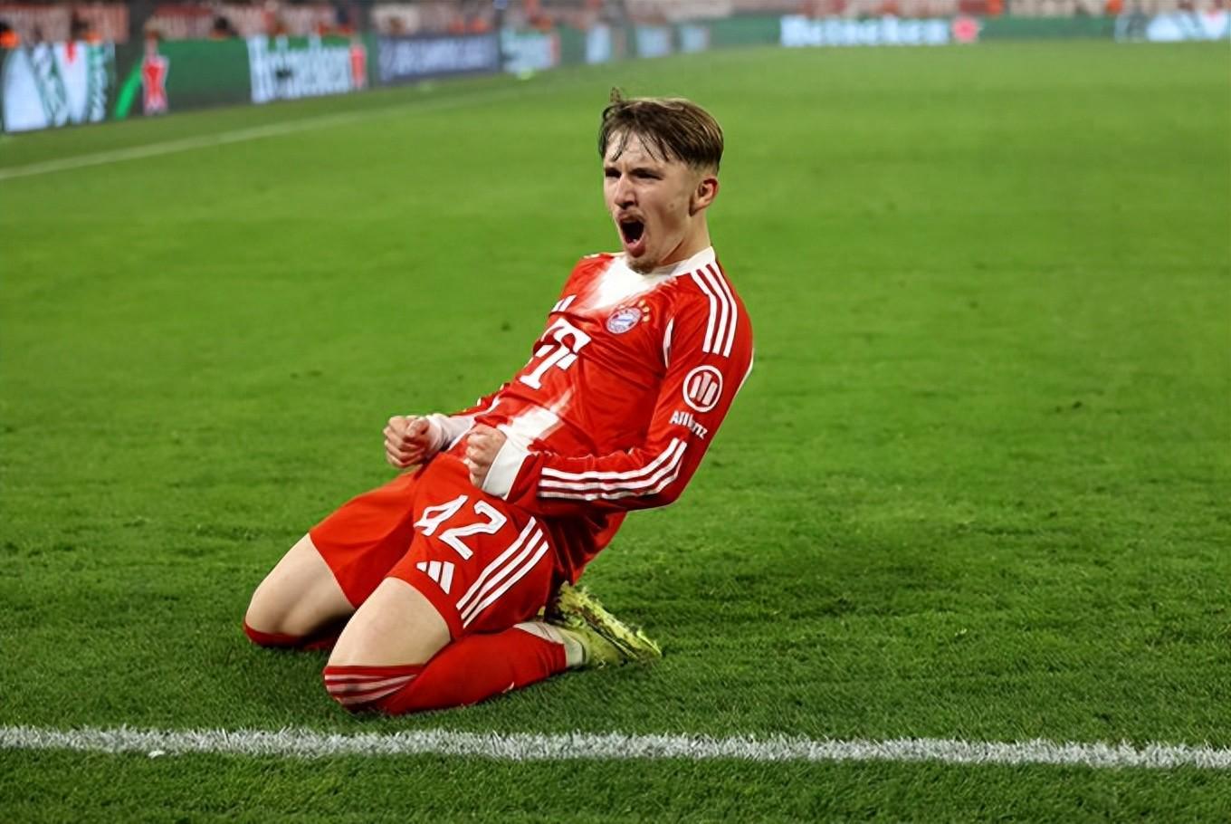 31！1.3亿天王送助攻，17岁超新星创历史，拜仁豪取主场9连胜