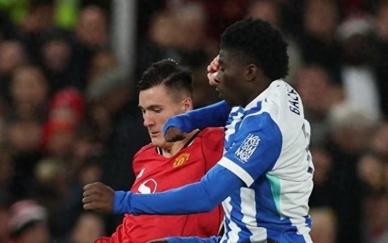 引援目标嘲讽曼联后遭打脸，尴尬收场