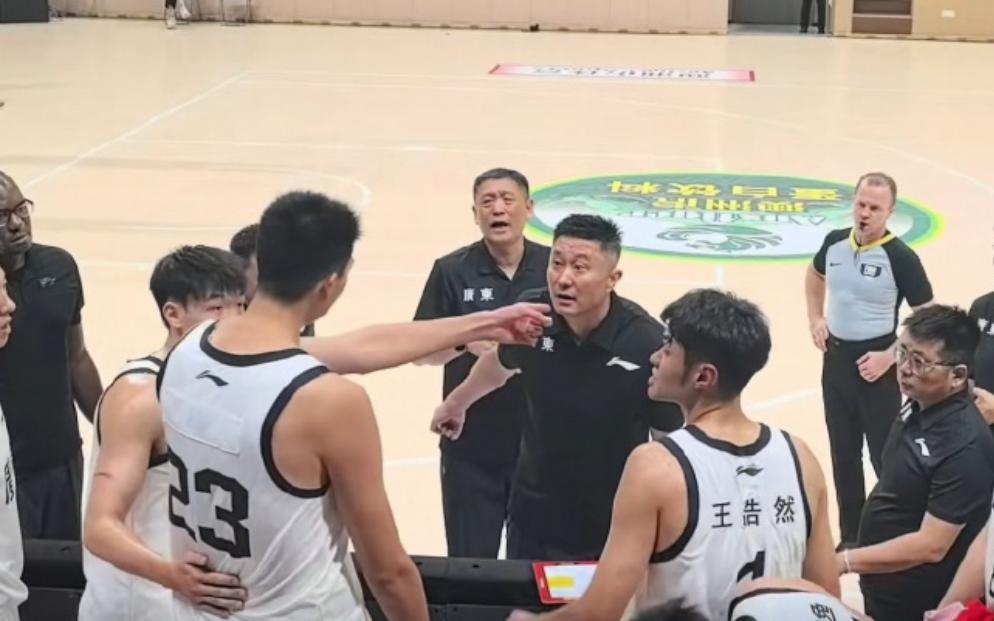徐昕向广东男篮申请交易！多支球队渴望引进，杜锋怒吼成导火索