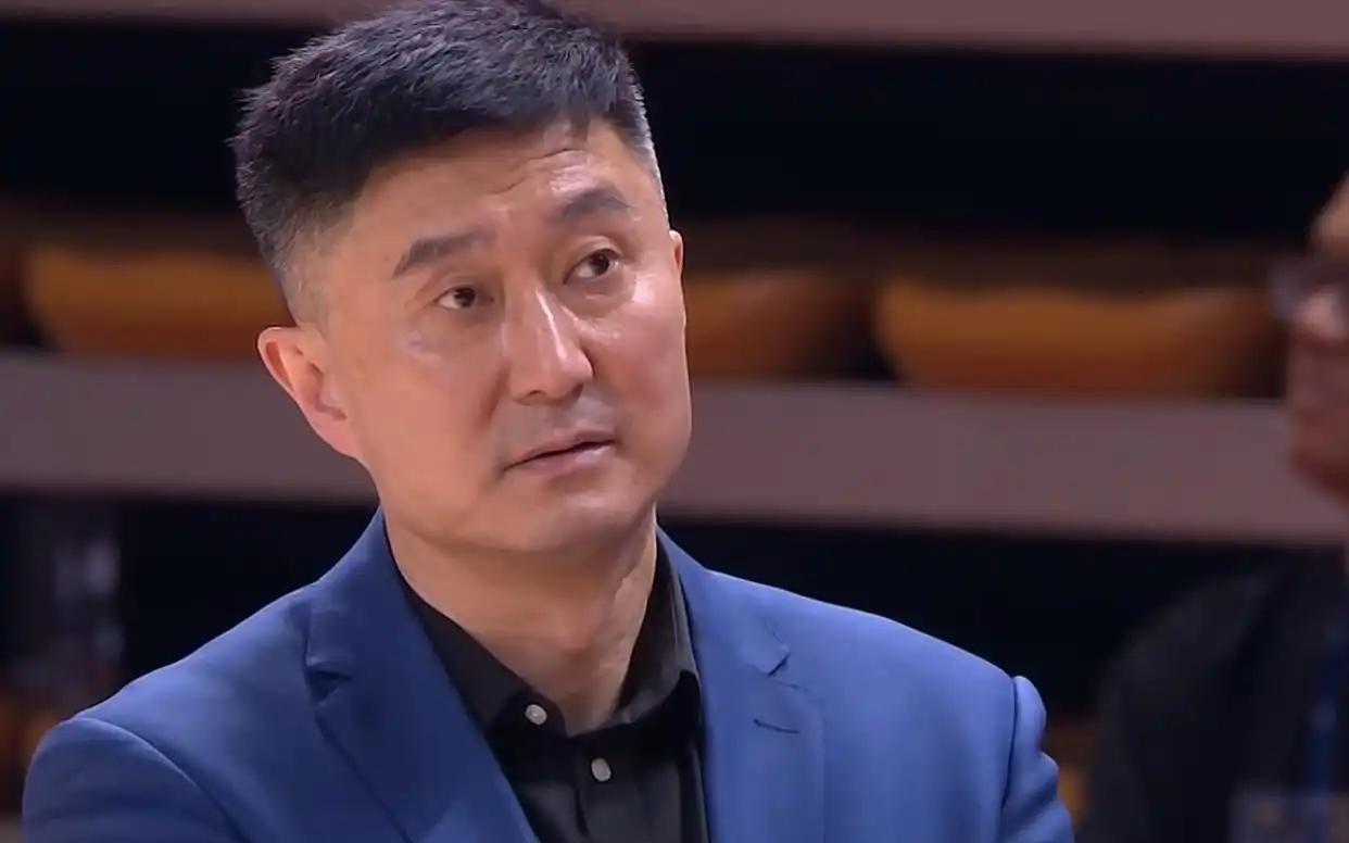 不是徐杰，不是王洪泽，广东男篮5连胜头号功臣，朱芳雨捡到宝了